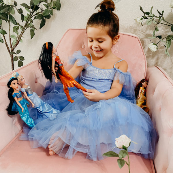 3 Ways to Encourage Your Child’s Imagination | Hasbro Disney Princess Royal Shimmer Fashion Dolls Review